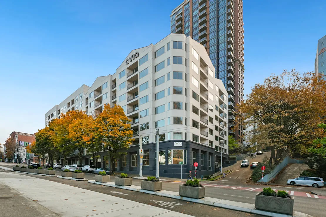 Avia Apartments on Pike Street